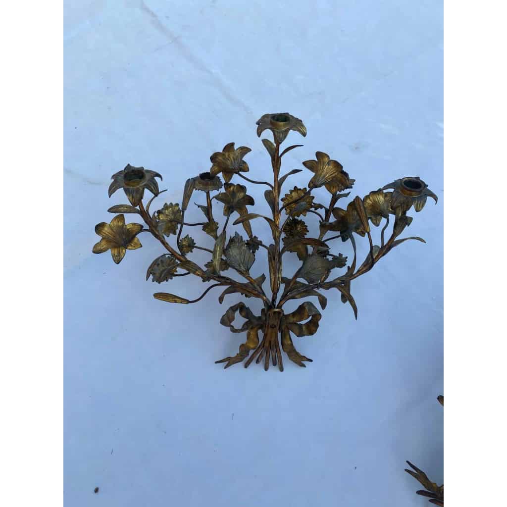 1880′ Paire d’Appliques en Bronze Doré Patiné à Décor Floral 5 Bras de Lumière | Biron 1880′ Paire d’Appliques en Bronze Doré Patiné à Décor Floral 5 Bras de Lumière