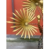 1970′ Lampadaire Palmier Yuka en Laiton Et fer Patiné Maison Jansen 3 Têtes Style Brutaliste H 200 cm | Biron 1970′ Lampadaire Palmier Yuka en Laiton Et fer Patiné Maison Jansen 3 Têtes Style Brutaliste H 200 cm
