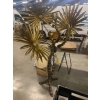 1970′ Lampadaire Palmier Yuka en Laiton Et fer Patiné Maison Jansen 3 Têtes Style Brutaliste H 200 cm | Biron 1970′ Lampadaire Palmier Yuka en Laiton Et fer Patiné Maison Jansen 3 Têtes Style Brutaliste H 200 cm