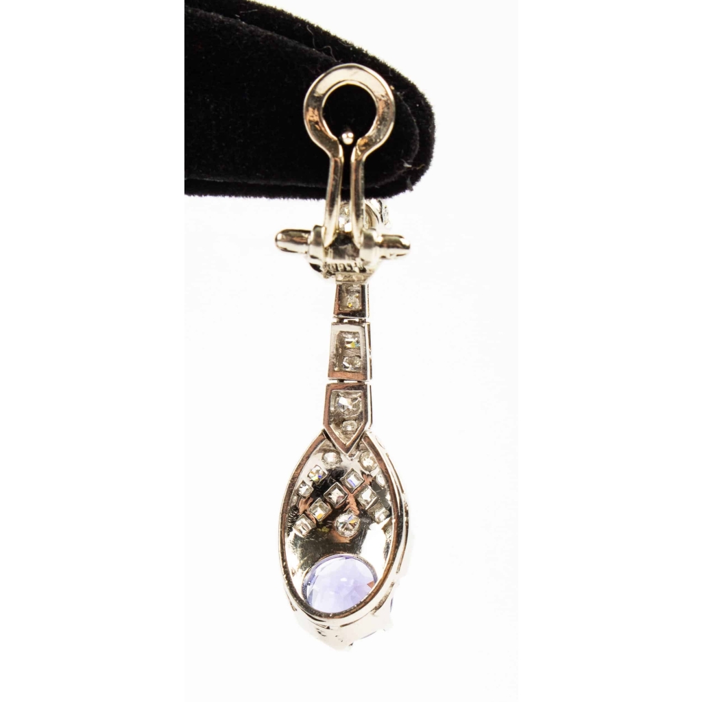 Pendants d’oreille en platine serties de diamants | Biron Pendants d'oreille en platine serties de diamants