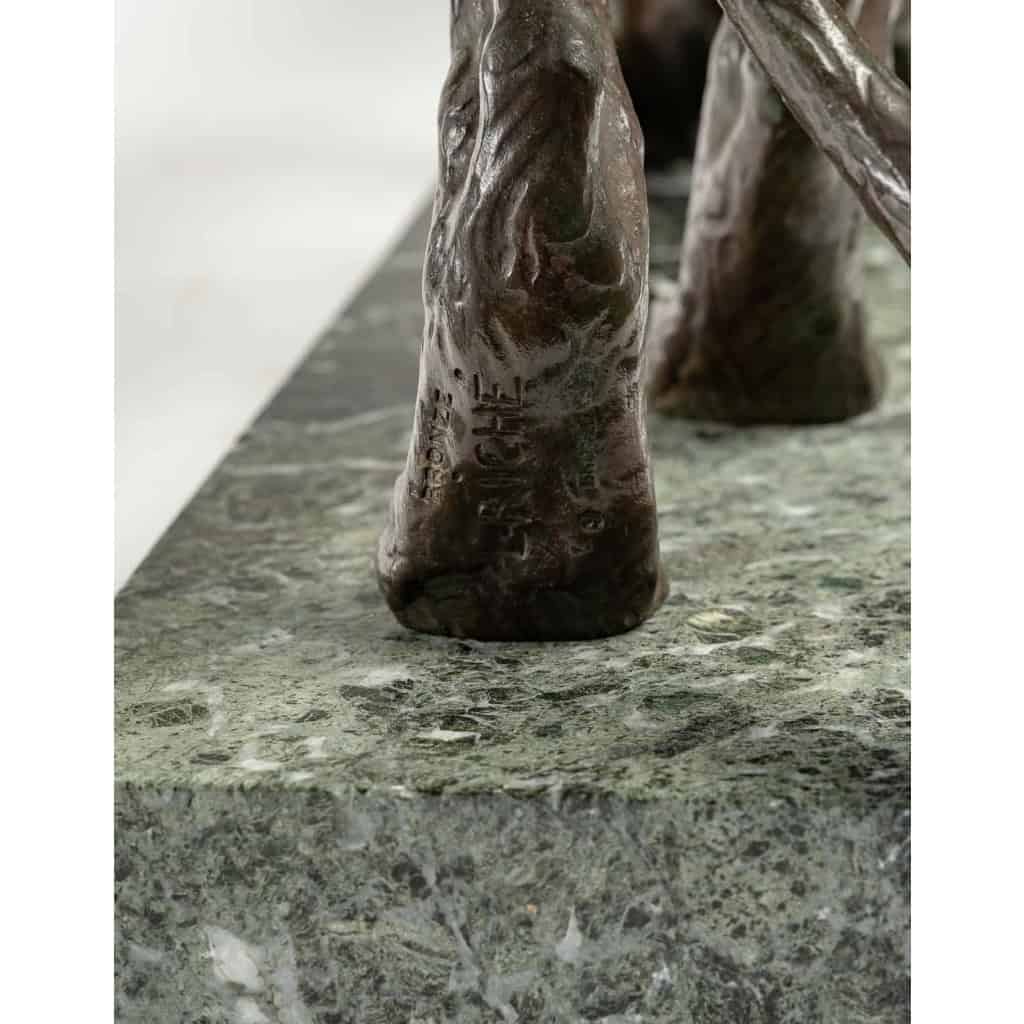 Bronze lion et lionne, marbre vert, début XXème siècle | Biron Bronze lion et lionne, marbre vert, début XXème siècle