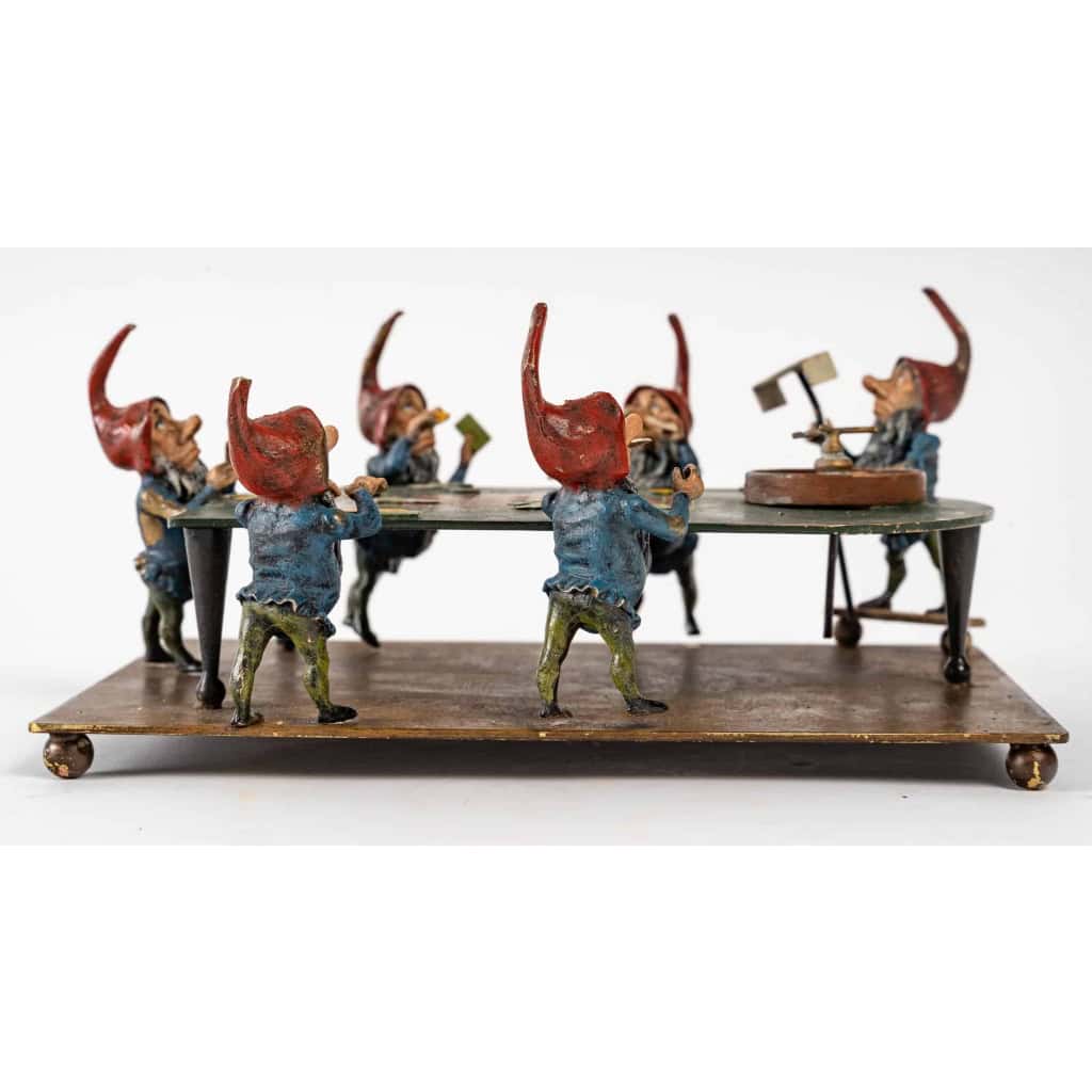Bronze de Vienne Smurfs au casino, signé Bergman, fin XIXème siècle | Biron Bronze de Vienne Smurfs au casino, signé Bergman, fin XIXème siècle