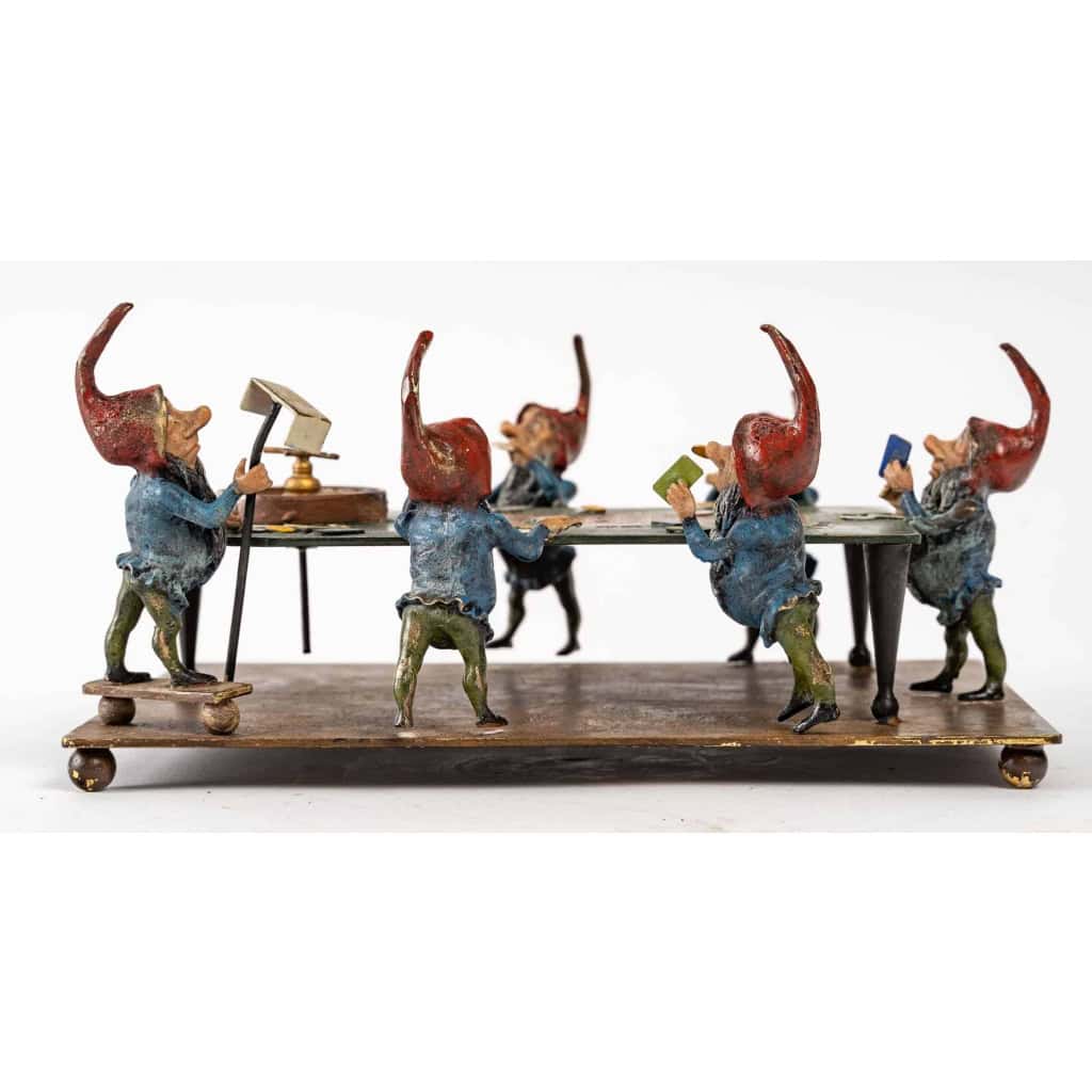 Bronze de Vienne Smurfs au casino, signé Bergman, fin XIXème siècle | Biron Bronze de Vienne Smurfs au casino, signé Bergman, fin XIXème siècle