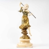 Chryséléphantine représentant une femme Branche à la main. | Biron Chryséléphantine représentant une femme Branche à la main.