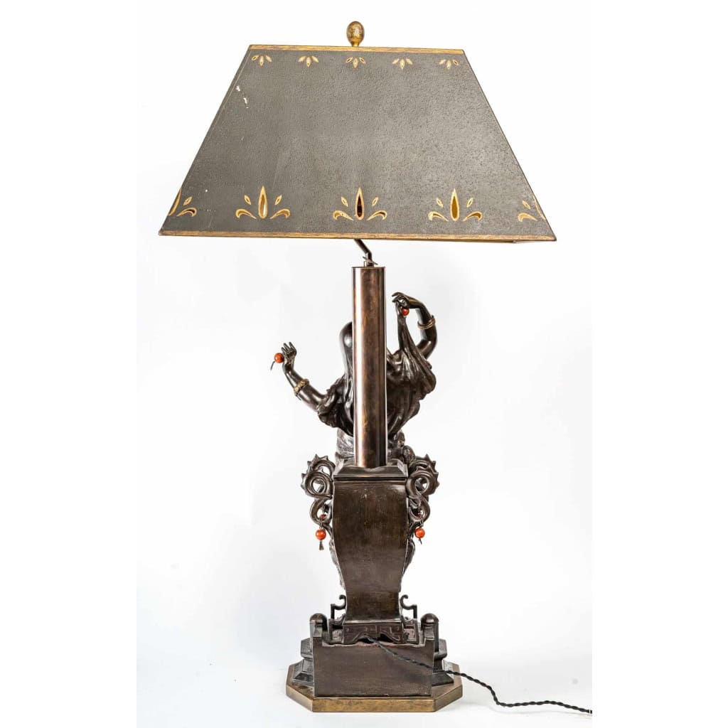 Lampe en régule, sujet orientaliste, XIXème siècle