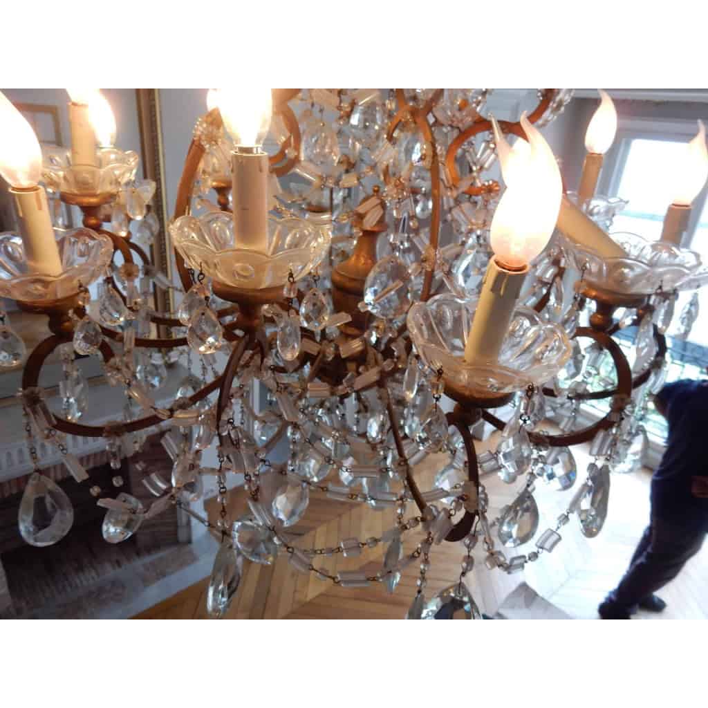 1950′ Lustre Cage Italie à 12 Lumières Bois Doré Et Cristal Diamètre 90 X Hauteur 100 cm | Biron 1950′ Lustre Cage Italie à 12 Lumières Bois Doré Et Cristal Diamètre 90 X Hauteur 100 cm