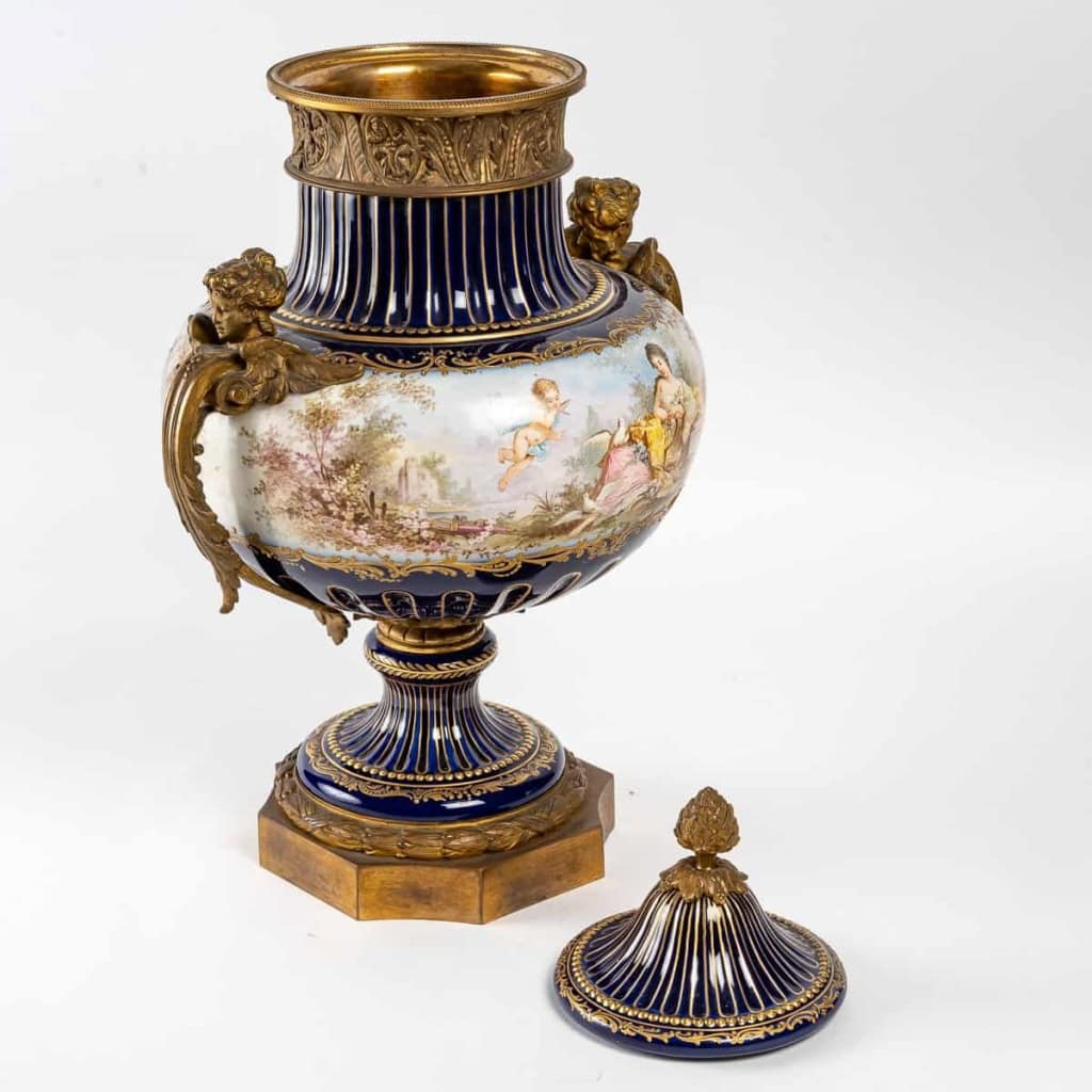 Vase en bronze et porcelaine, XIXème siècle