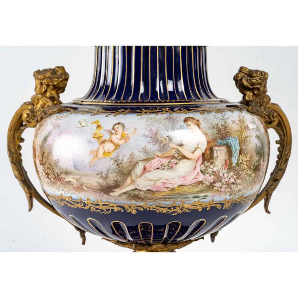 Vase en bronze et porcelaine, XIXème siècle