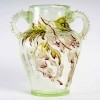 Vase Cristallerie à anses verre vert clair émaillé d’Emile Gallé | Biron |||||||||