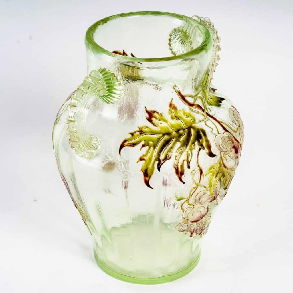 Vase Cristallerie à anses verre vert clair émaillé d’Emile Gallé | Biron Vase Cristallerie à anses verre vert clair émaillé d'Emile Gallé