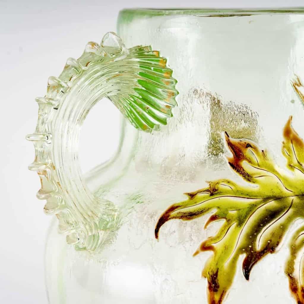 Vase Cristallerie à anses verre vert clair émaillé d’Emile Gallé | Biron Vase Cristallerie à anses verre vert clair émaillé d'Emile Gallé