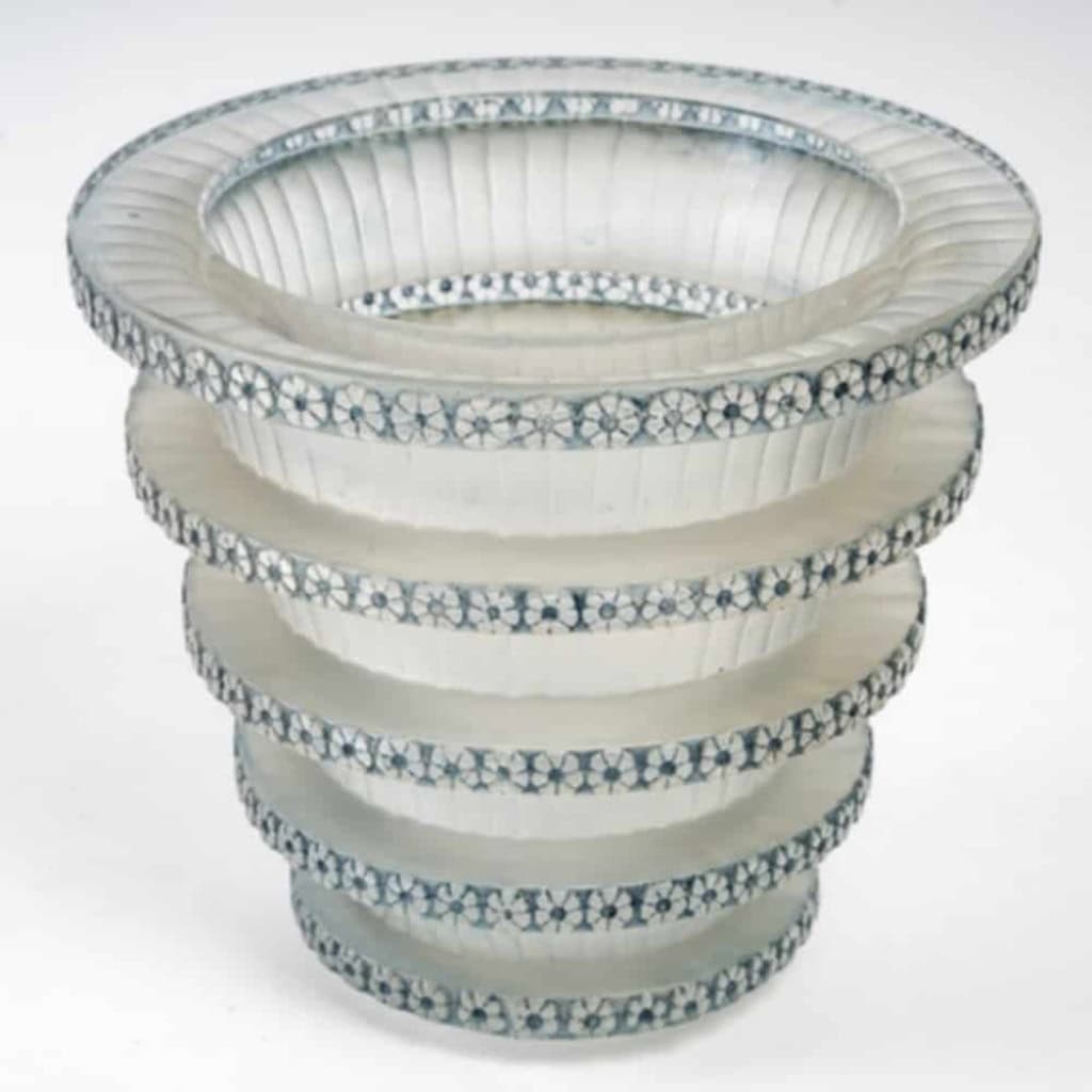 René Lalique: “Chevreuse” Vase, 1930