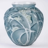 Vase « Sauterelles » verre blanc patiné bleu et vert de René LALIQUE | Biron |||||||