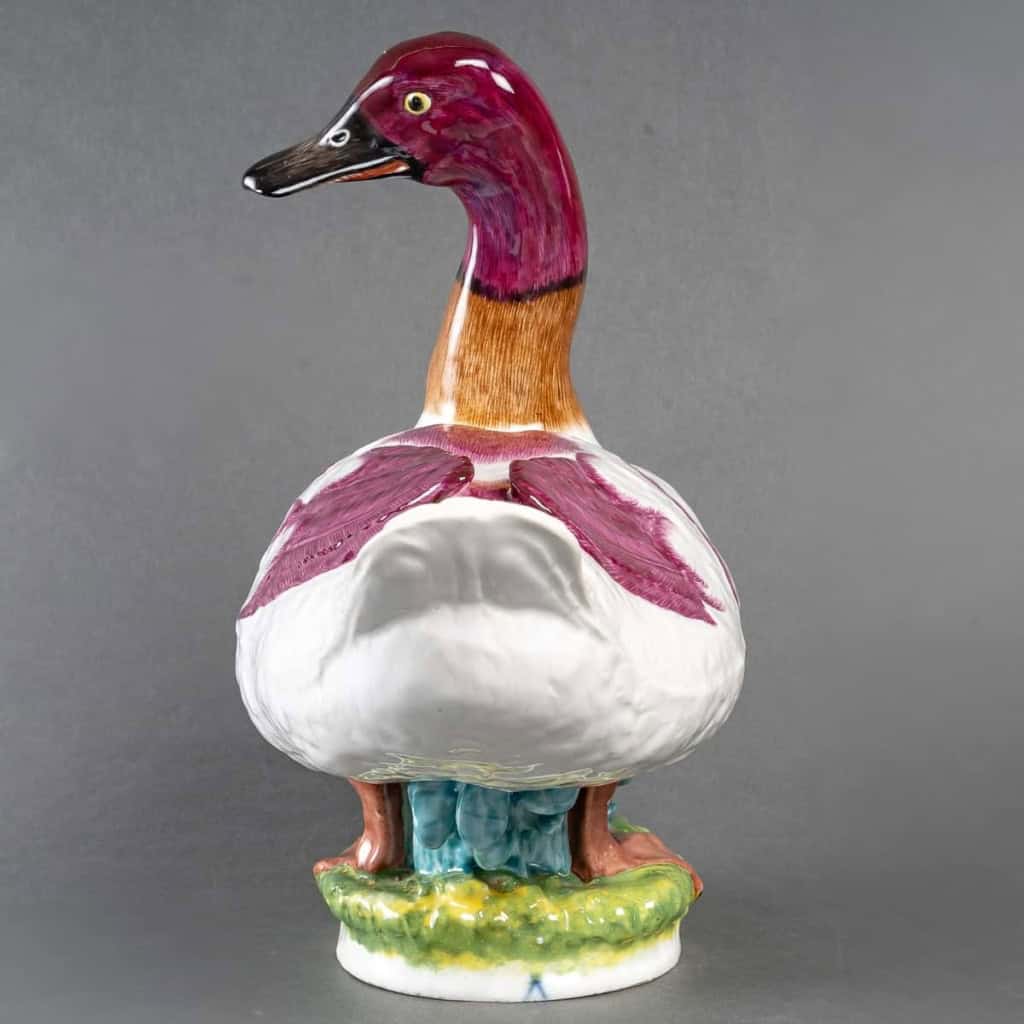 Canard en porcelaine, manufacture de Samson, XIXe siècle | Biron Canard en porcelaine, manufacture de Samson, XIXe siècle