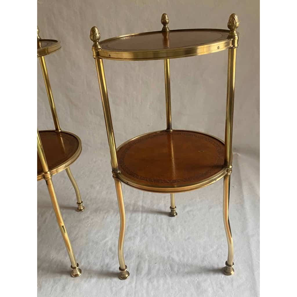1970′ Paire De Guéridons Ou Sellettes Rondes Bronze Doré 2 Plateaux Gainés De Cuir Maison Jansen, Baguès Ou Charles | Biron 1970′ Paire De Guéridons Ou Sellettes Rondes Bronze Doré 2 Plateaux Gainés De Cuir Maison Jansen, Baguès Ou Charles