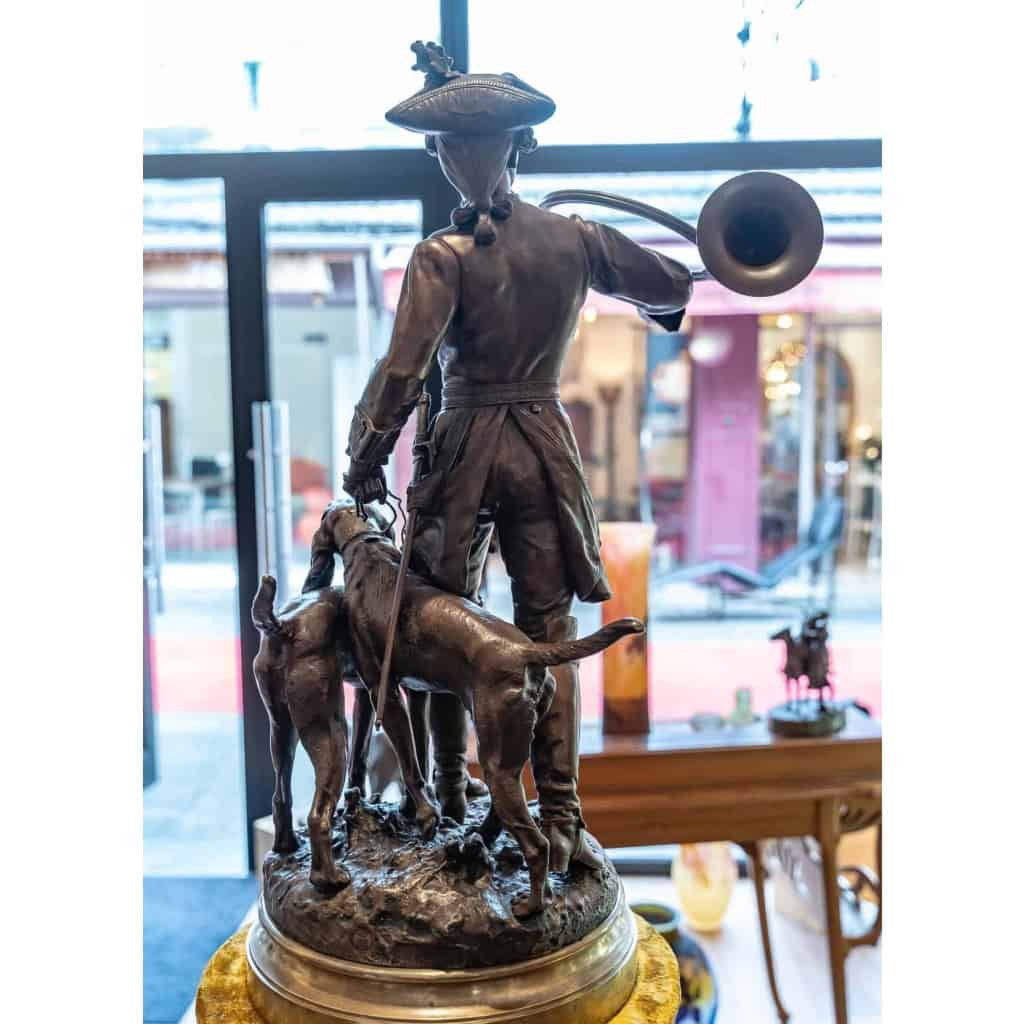 Sculpture en bronze « Le piqueur au refais » signé H. Moreau et P. Lecourtier, XIXème siècle | Biron Sculpture en bronze "Le piqueur au refais" signé H. Moreau et P. Lecourtier, XIXème siècle