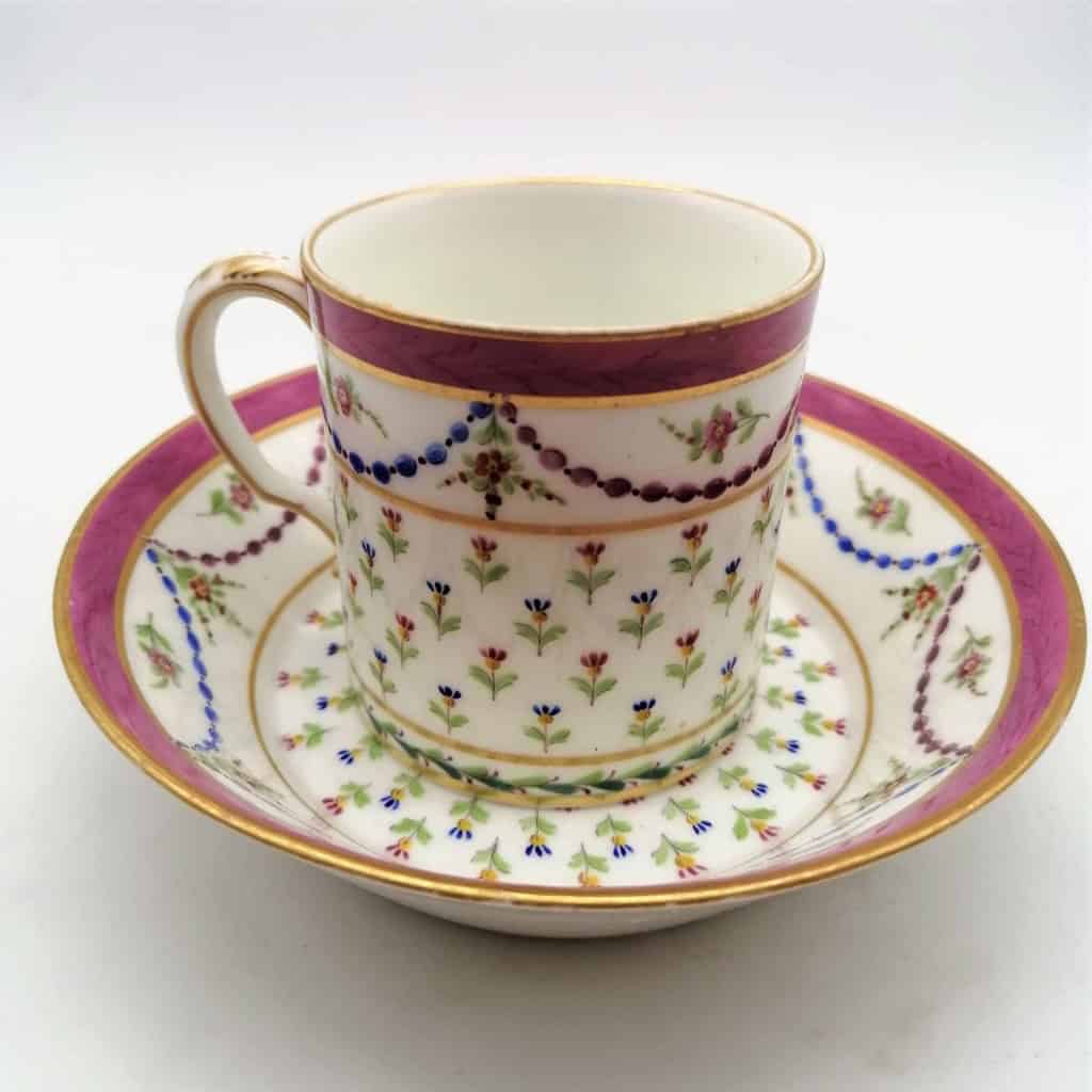 Sèvres – Tasse En Pâte Tendre – 1790 | Biron |||