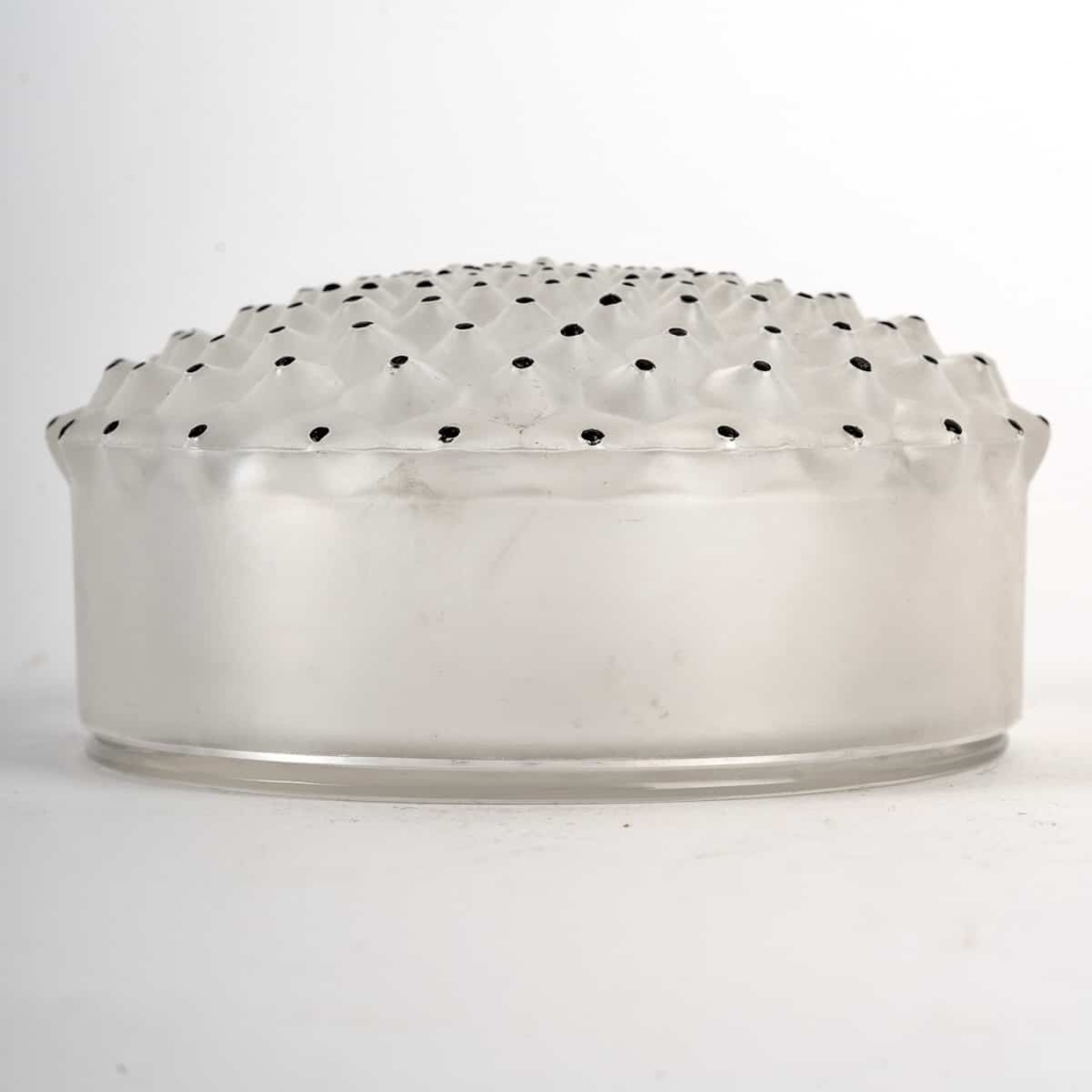Boîte « Cactus » verre blanc émaillé noir d’origine de René LALIQUE | Biron Boîte "Cactus" verre blanc émaillé noir d'origine de René LALIQUE