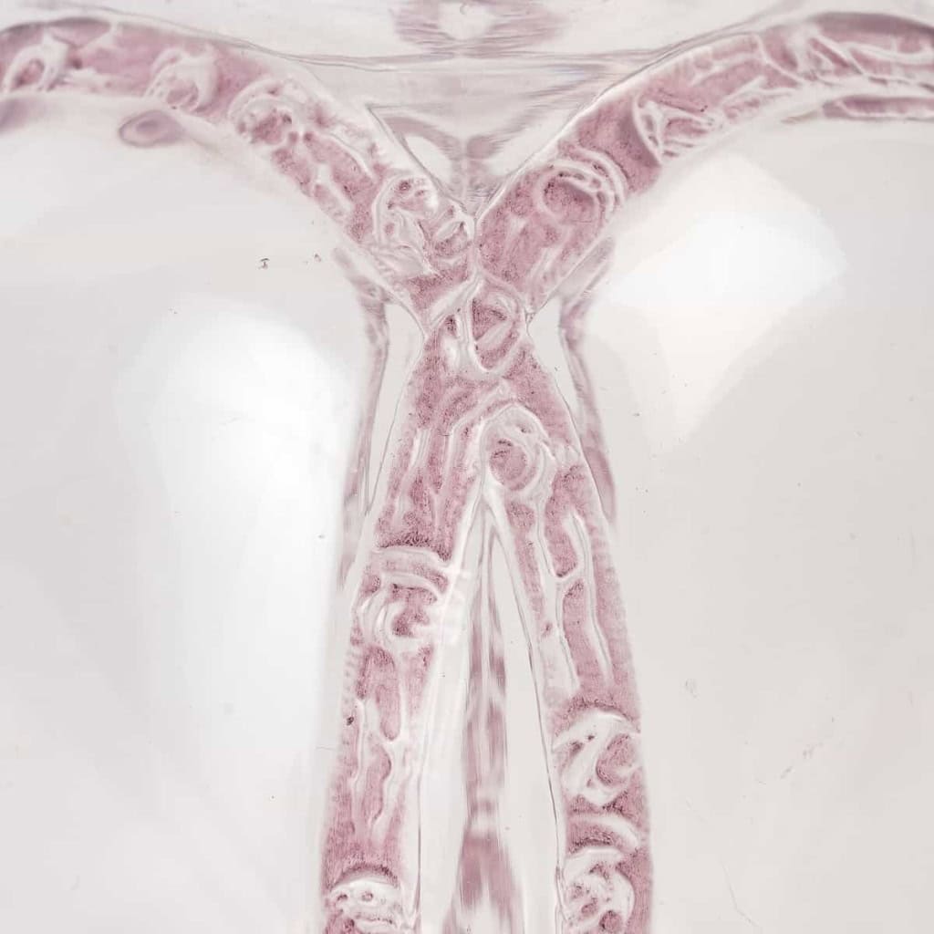 Vase « Guirlandes de Roses » verre blanc patiné rose de René LALIQUE | Biron Vase « Guirlandes de Roses » verre blanc patiné rose de René LALIQUE