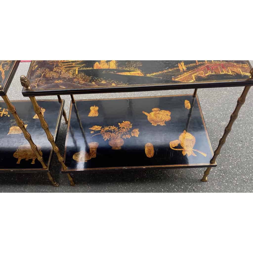 1950′ Paire de Tables Maison Baguès Décor Bambou en Bronze Doré Avec Plateaux Laque de Chine