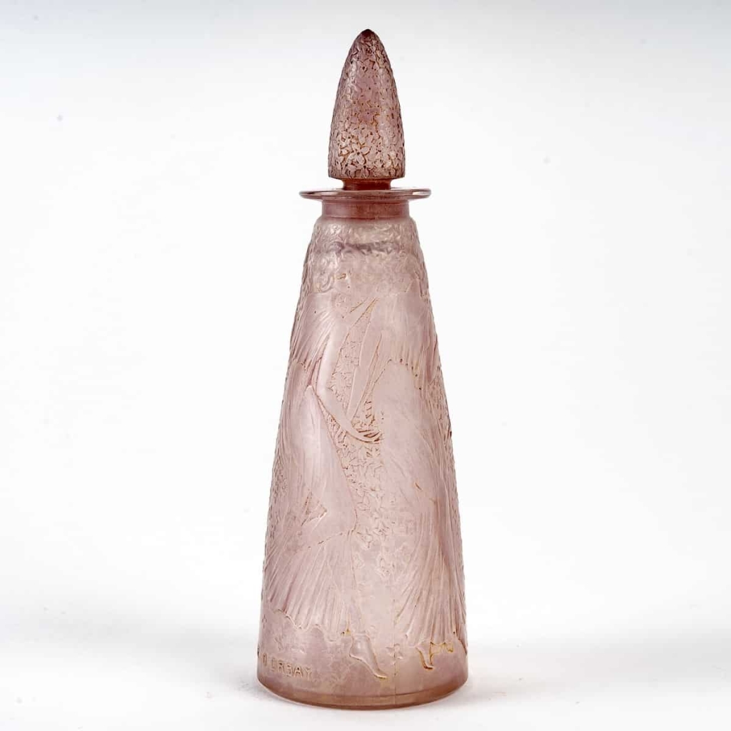 Flacon « Poésie » verre blanc patiné améthyste de René LALIQUE pour D’Orsay | Biron Flacon « Poésie » verre blanc patiné améthyste de René LALIQUE pour D'Orsay