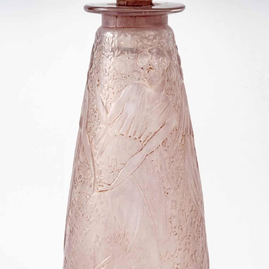 Flacon « Poésie » verre blanc patiné améthyste de René LALIQUE pour D’Orsay | Biron Flacon « Poésie » verre blanc patiné améthyste de René LALIQUE pour D'Orsay
