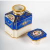 Un coffret à flacons de parfums XIXème siècle | Biron Un coffret à flacons de parfums XIXème siècle