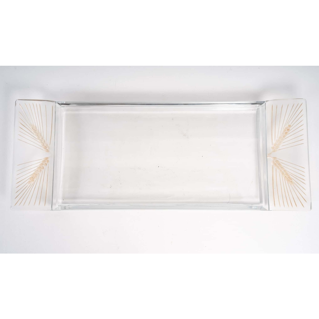 Plat à cake « Arras » verre blanc patiné sépia de René LALIQUE | Biron Plat à cake "Arras" verre blanc patiné sépia de René LALIQUE