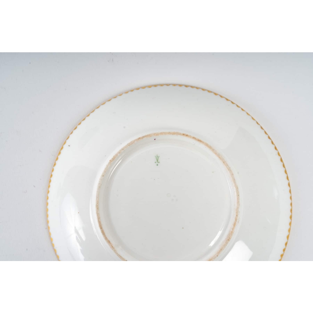 Ensemble tasse Hébert et pot à crème tripode Sèvres | Biron Ensemble tasse Hébert et pot à crème tripode Sèvres