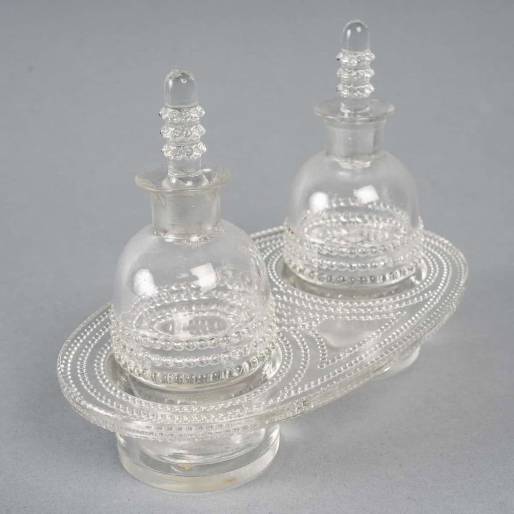 Huilier Vinaigrier « Nippon » verre blanc de René LALIQUE | Biron |||||