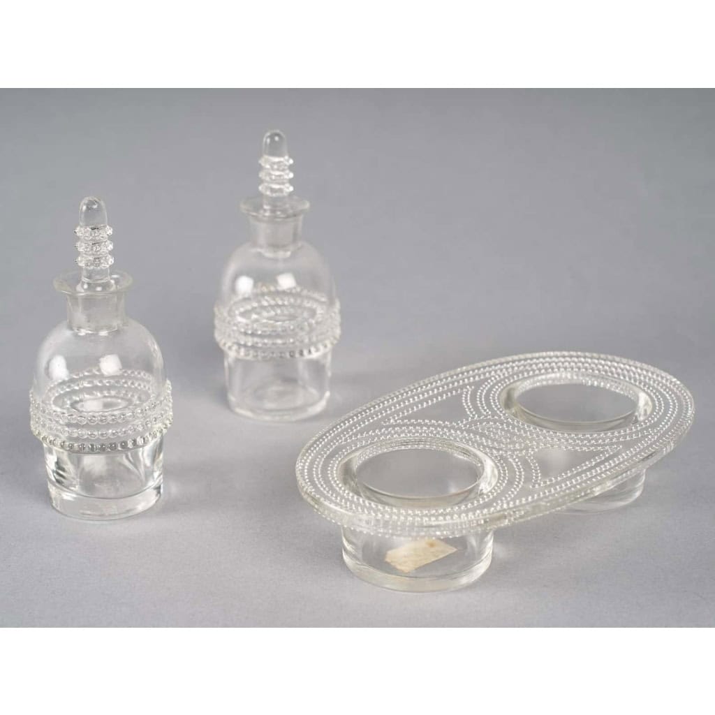 Huilier Vinaigrier « Nippon » verre blanc de René LALIQUE | Biron Huilier Vinaigrier "Nippon" verre blanc de René LALIQUE