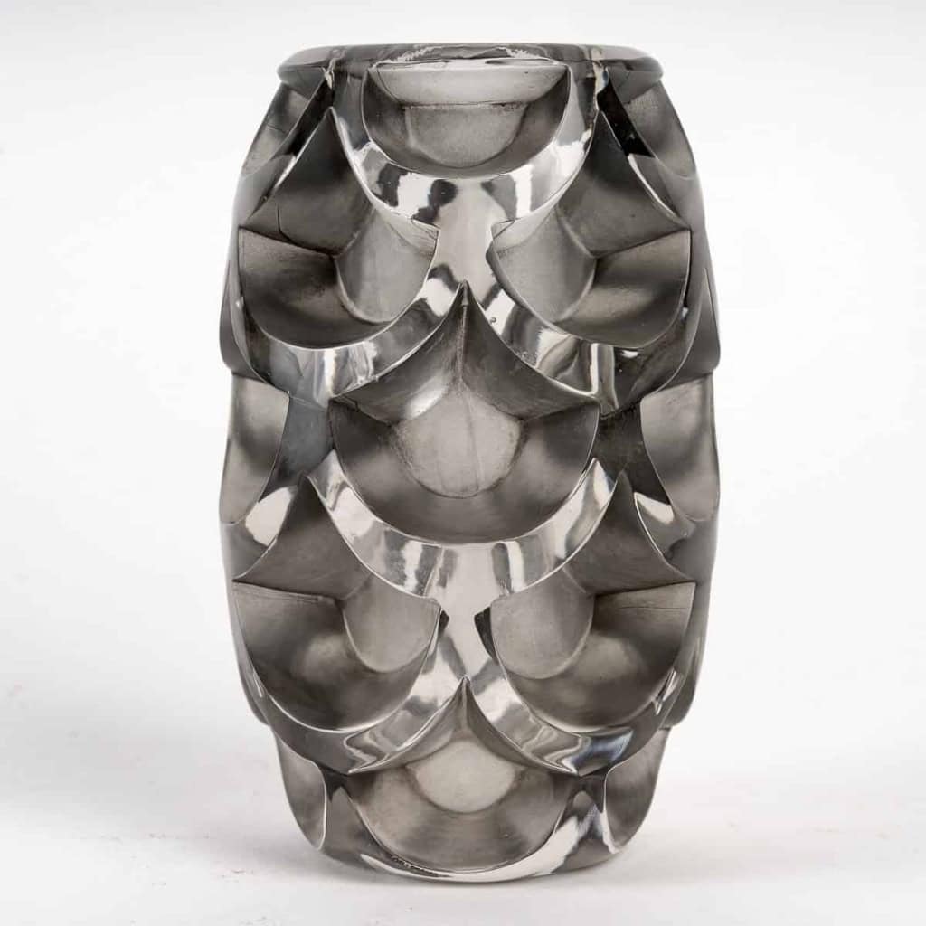 Vase « Montlhéry » verre blanc patiné gris de René LALIQUE | Biron ||||||