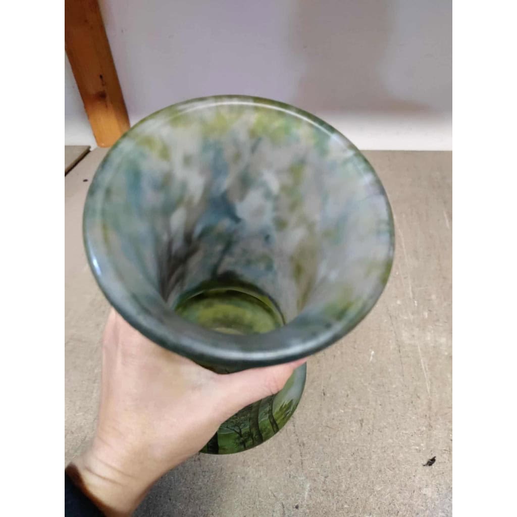 Daum Nancy : Vase Paysage Lacustre « Printemps » | Biron Daum Nancy : Vase Paysage Lacustre « Printemps »