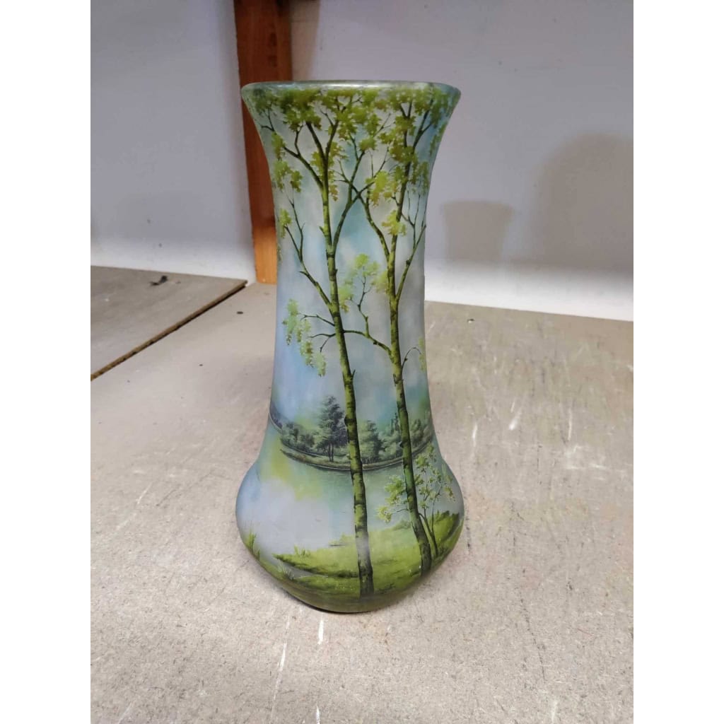 Daum Nancy : Vase Paysage Lacustre « Printemps » | Biron Daum Nancy : Vase Paysage Lacustre « Printemps »