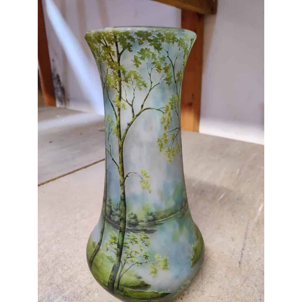 Daum Nancy : Vase Paysage Lacustre « Printemps » | Biron Daum Nancy : Vase Paysage Lacustre « Printemps »