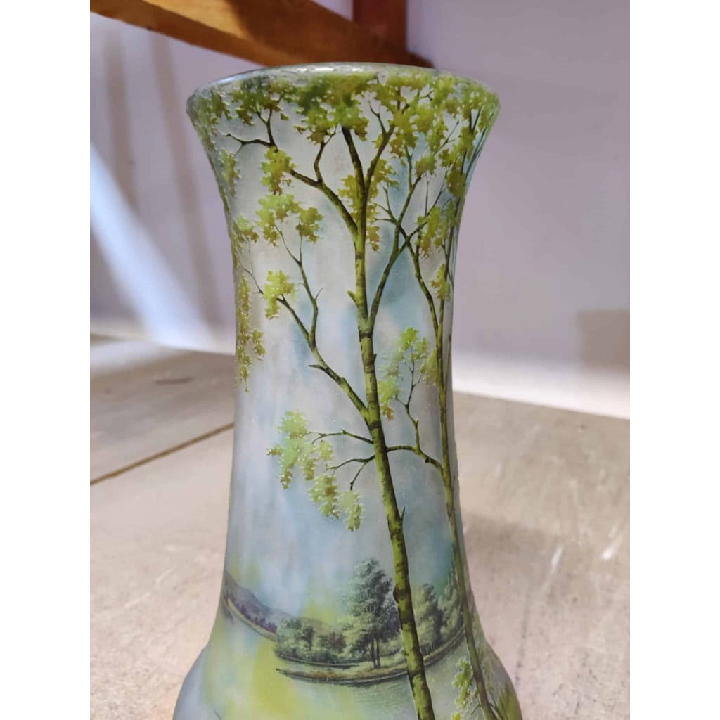 Daum Nancy : Vase Paysage Lacustre « Printemps » | Biron Daum Nancy : Vase Paysage Lacustre « Printemps »