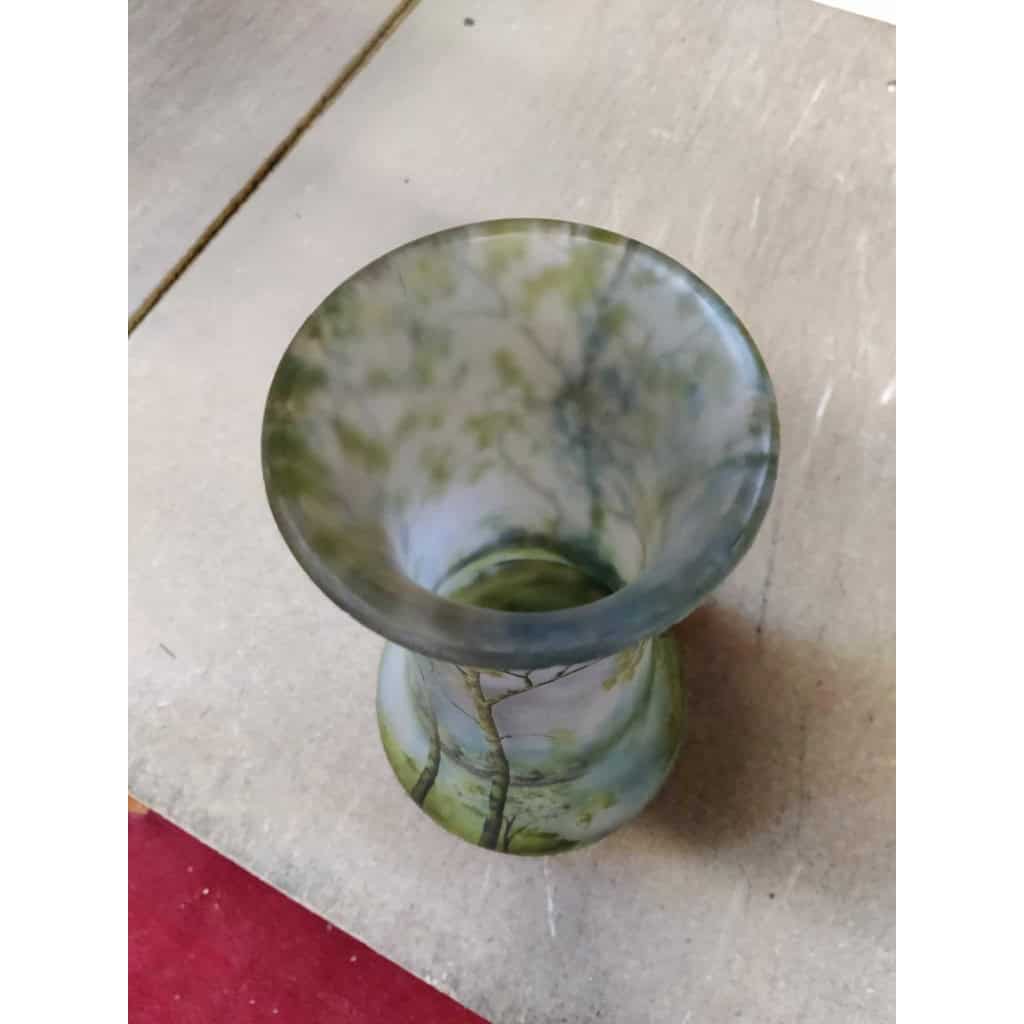 Daum Nancy : Vase Paysage Lacustre « Printemps » | Biron Daum Nancy : Vase Paysage Lacustre « Printemps »