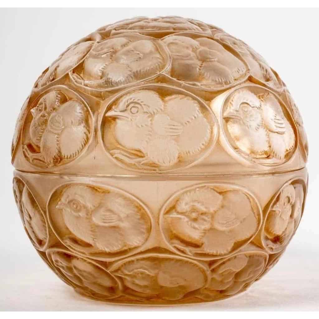 René Lalique : Boîte « Poussins » 1929 | Biron René Lalique : Boîte « Poussins » 1929