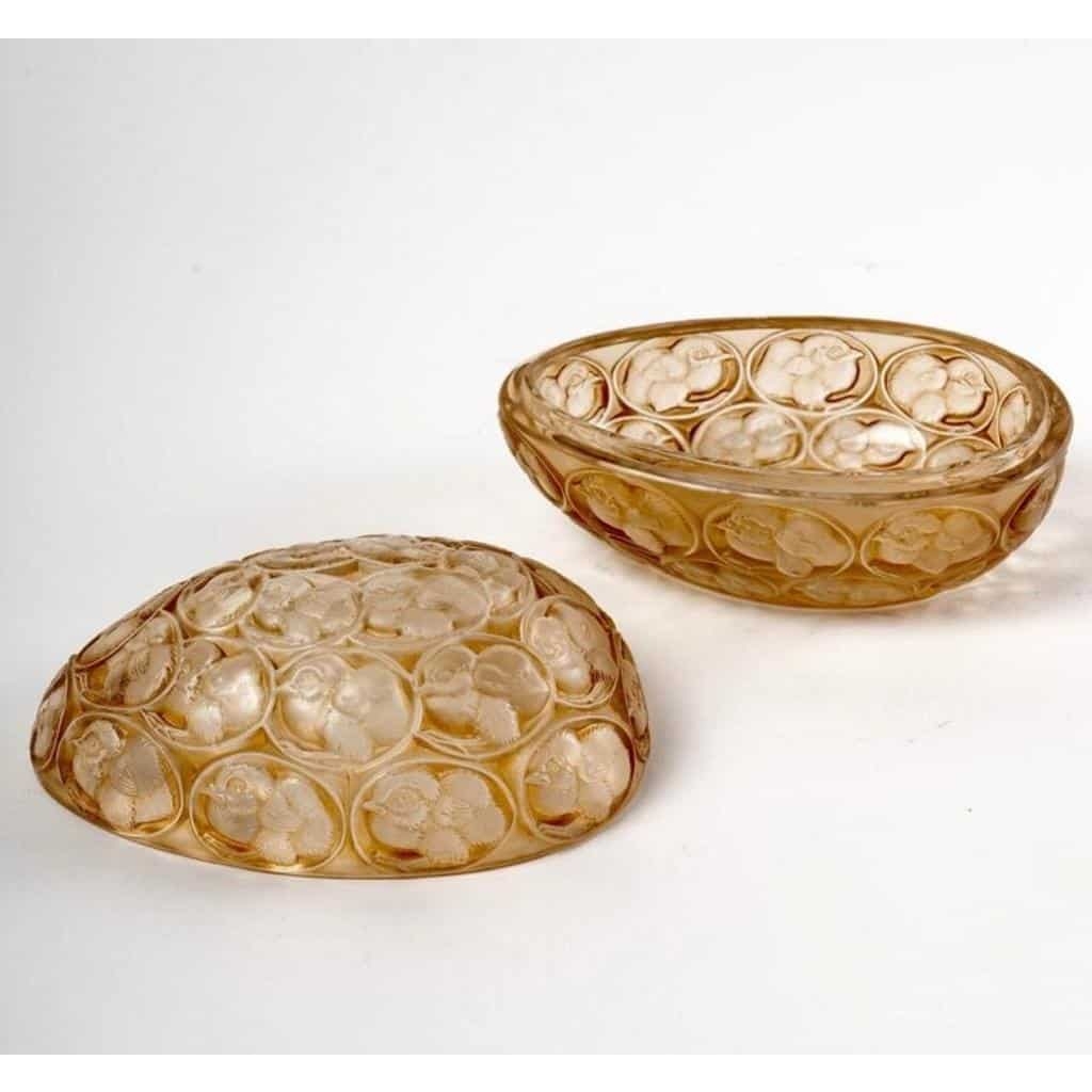 René Lalique : Boîte « Poussins » 1929 | Biron René Lalique : Boîte « Poussins » 1929