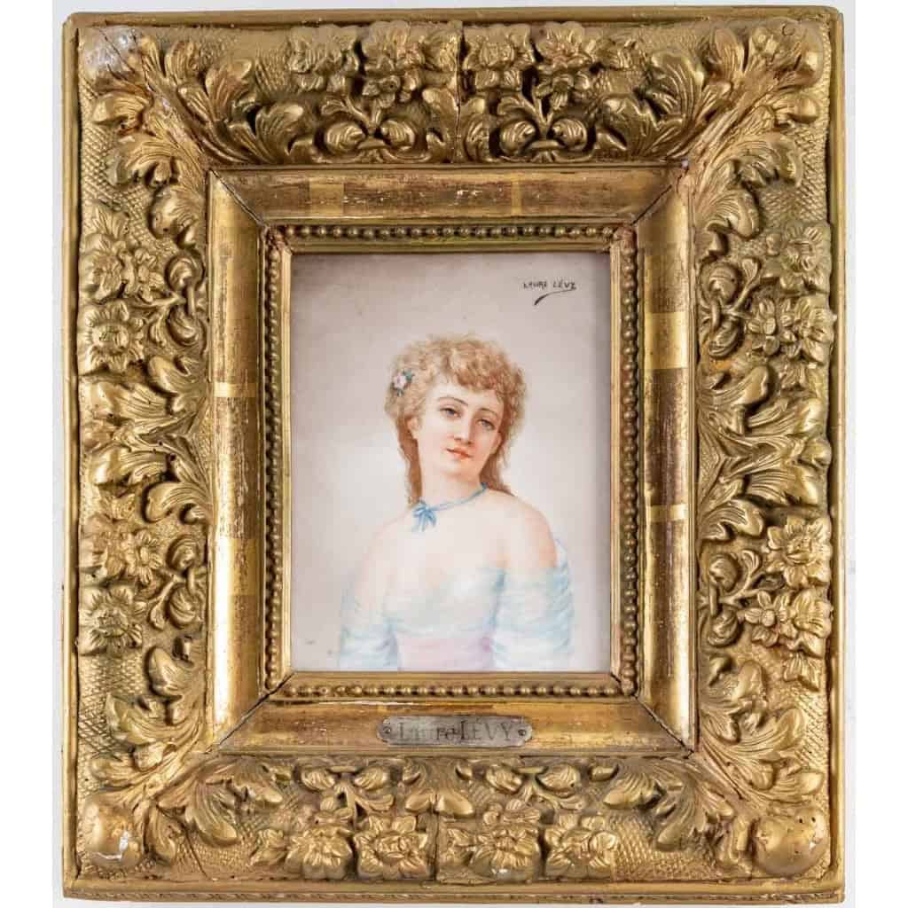 Tableau avec plaque en porcelaine signé L.Levy | Biron |||||||