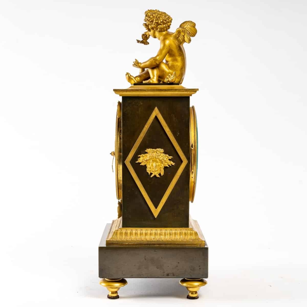 Pendule borne d’époque 1er Empire (1804 – 1815). | Biron Pendule borne d'époque 1er Empire (1804 - 1815).