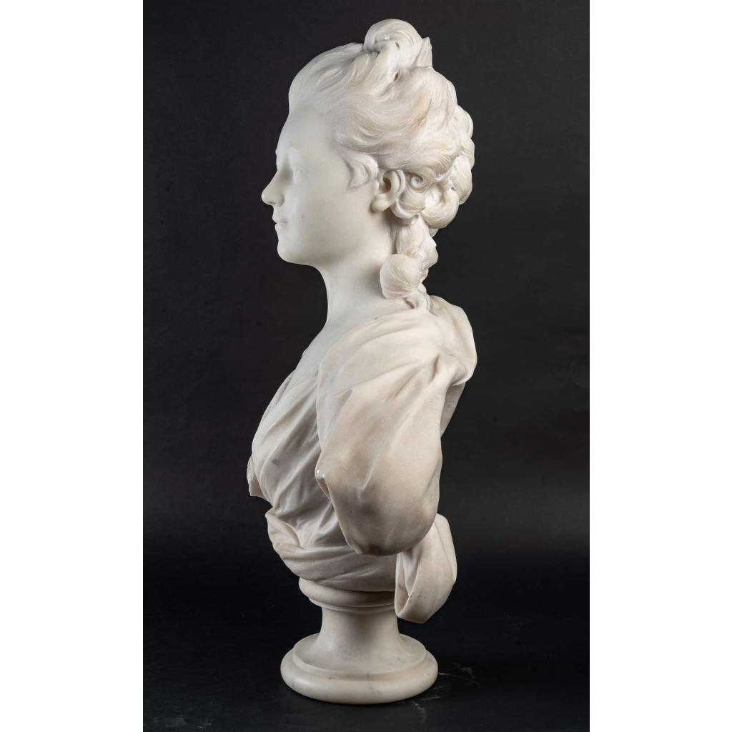 Bustre en marbre du XIXème siècle, époque Napoléon III | Biron Bustre en marbre du XIXème siècle, époque Napoléon III