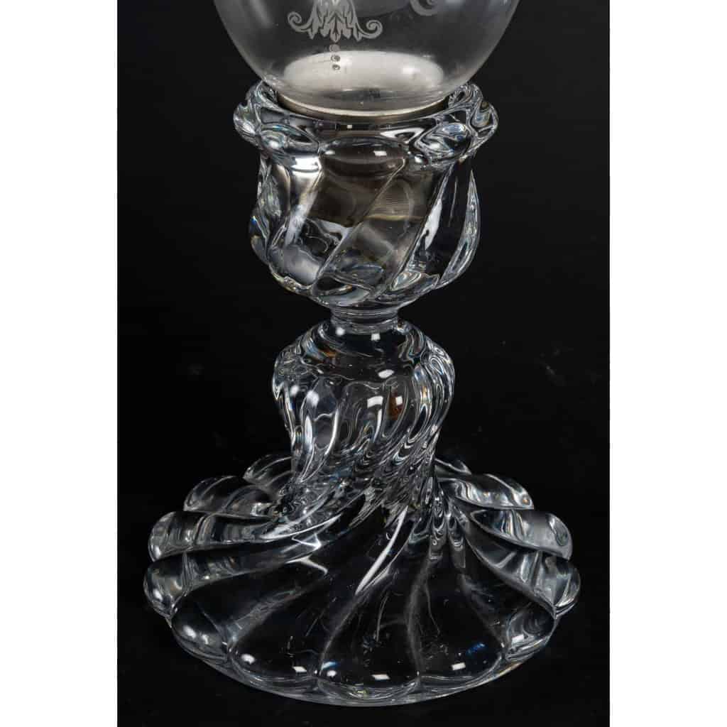 Candélabres en Cristal Baccarat du XXe siècle – Paire à une Lumière en parfait état | Biron Candélabres en Cristal Baccarat du XXe siècle - Paire à une Lumière en parfait état