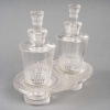 Huilier Vinaigrier « Bourgueil » en verre blanc de René LALIQUE | Biron Huilier Vinaigrier "Bourgueil" en verre blanc de René LALIQUE