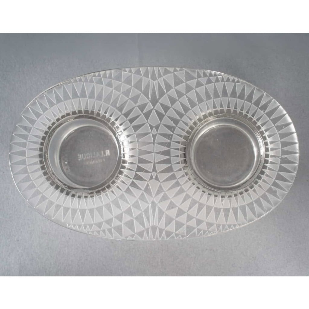 Huilier Vinaigrier « Bourgueil » en verre blanc de René LALIQUE | Biron Huilier Vinaigrier "Bourgueil" en verre blanc de René LALIQUE
