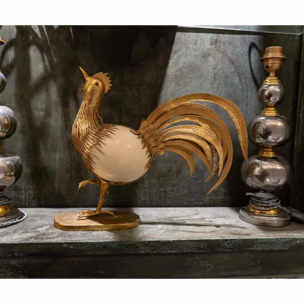 Coq en oeuf d’autruche et laiton doré, années 1970 | Biron Coq en oeuf d'autruche et laiton doré, années 1970