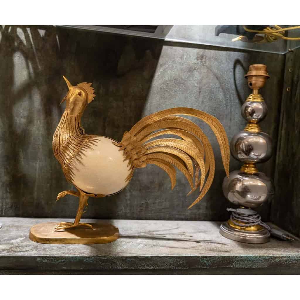 Coq en oeuf d’autruche et laiton doré, années 1970 | Biron Coq en oeuf d'autruche et laiton doré, années 1970