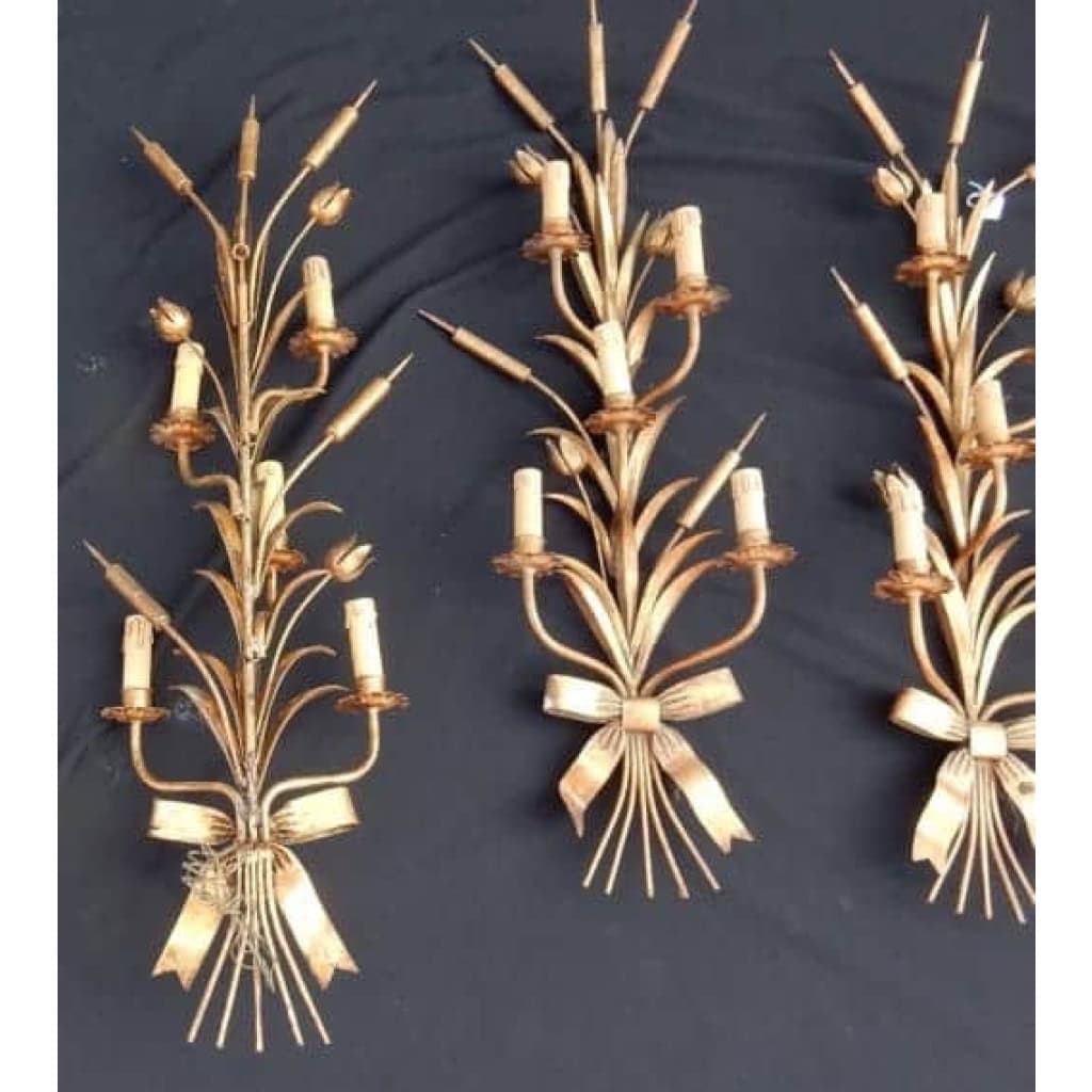 1970′ Série De 7 Appliques Aux Roseaux En Fer Doré Par Hans Kogl Pour Maison Jansen 5 Ampoules H 104 cm | Biron 1970′ Série De 7 Appliques Aux Roseaux En Fer Doré Par Hans Kogl Pour Maison Jansen 5 Ampoules H 104 cm