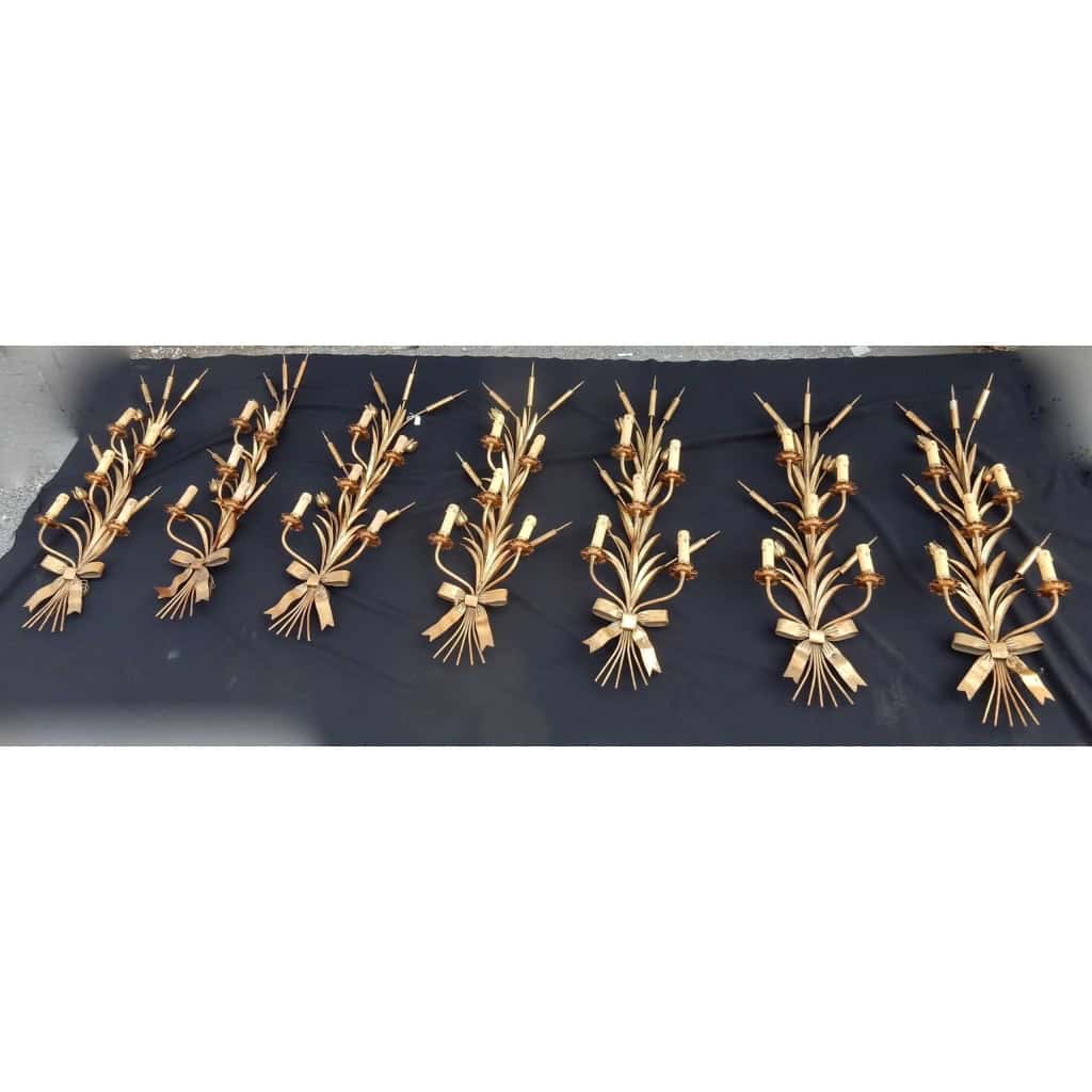 1970′ Série De 7 Appliques Aux Roseaux En Fer Doré Par Hans Kogl Pour Maison Jansen 5 Ampoules H 104 cm | Biron 1970′ Série De 7 Appliques Aux Roseaux En Fer Doré Par Hans Kogl Pour Maison Jansen 5 Ampoules H 104 cm