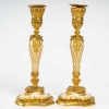 Paire de vases miniatures en porcelaine et bronze doré XIXème siècle
